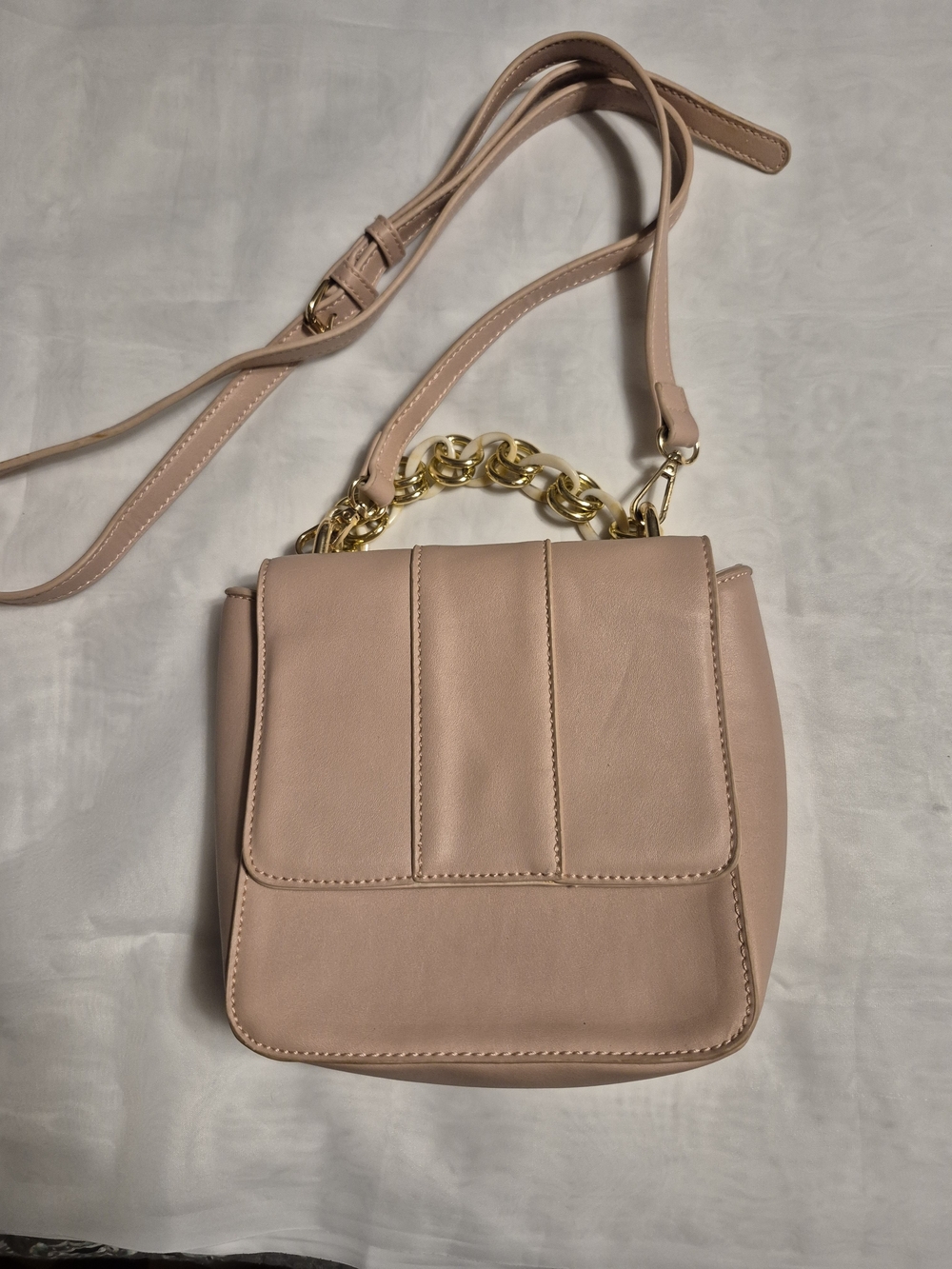 Women’s KAARI Pink Chain-Handle Crossbody Bag